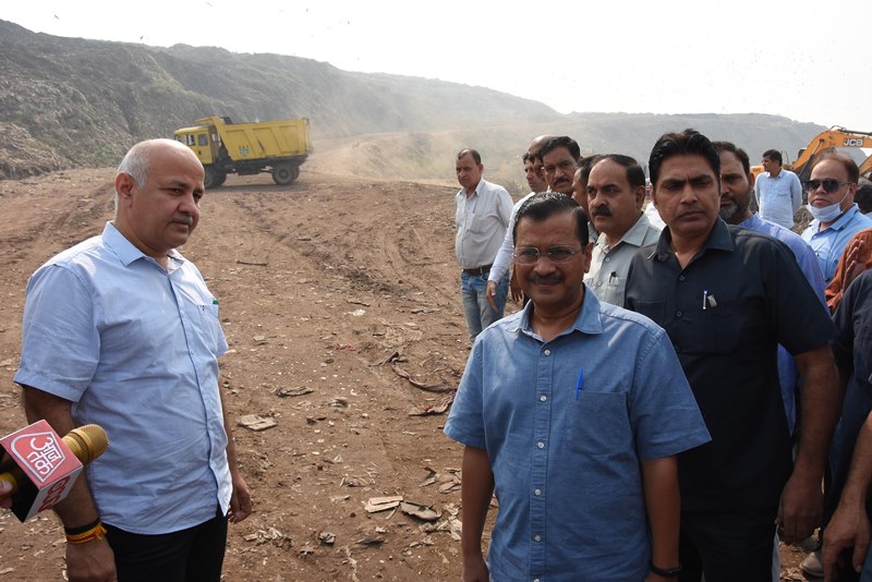 Arvind Kejriwal visits landfill area in Delhi