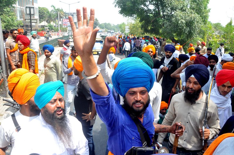 Two groups clash in Punjab's Patiala during anti-Khalistan protest