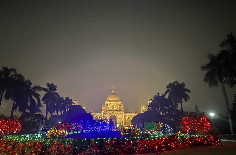 In Images: Kolkata soaks in Christmas spirit