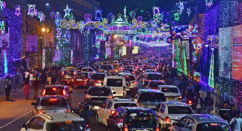 In Images: Kolkata soaks in Christmas spirit