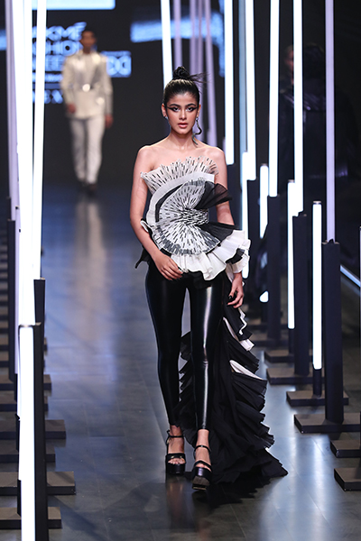 Amit Agarwal showcases his collection at LFW