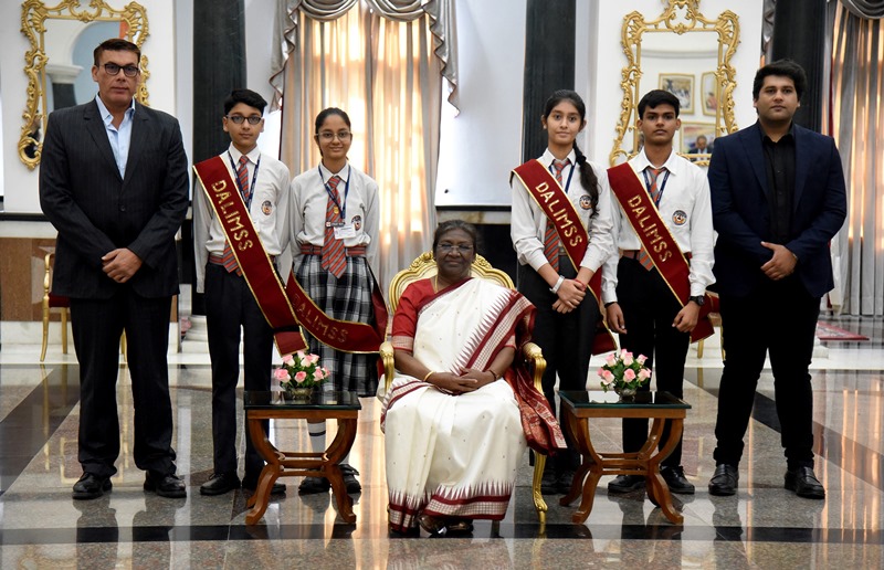 Droupadi Murmu observes Children's Day with students in Delhi