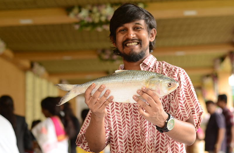 Glimpses of Ilish Utsav in Kolkata