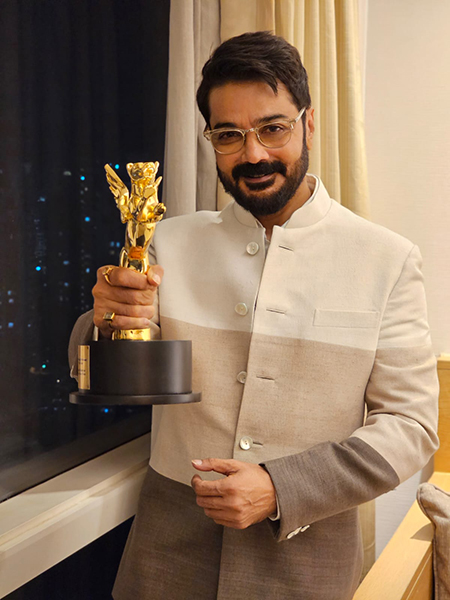 Prosenjit Chatterjee bags award for ‘Jubilee’