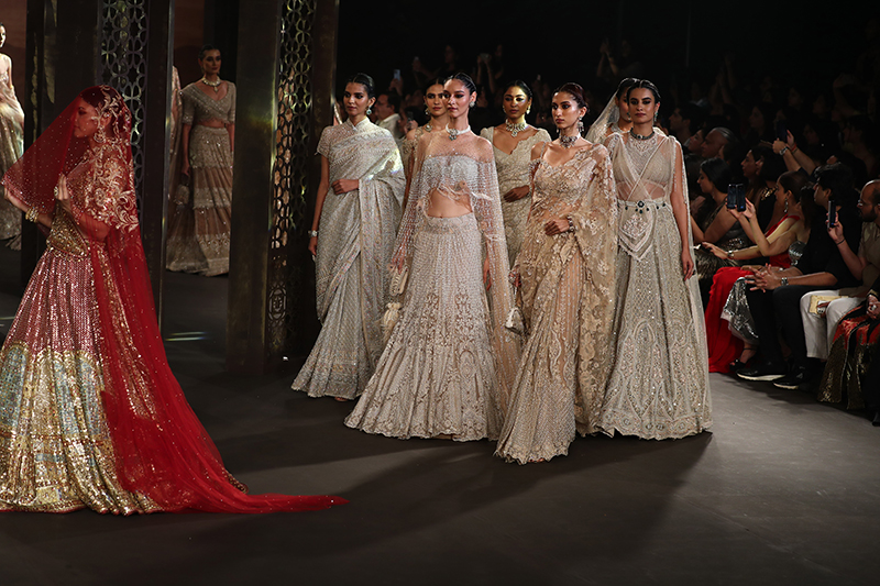 ICW: Designer Tarun Tahiliani wins hearts with his latest collection