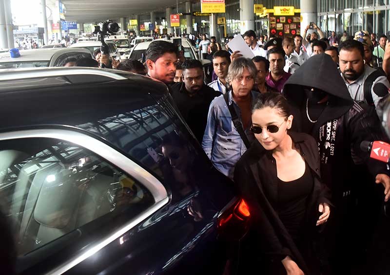 Twinning in black Ranveer and Alia arrive in Kolkata to promote Rocky Aur Rani Kii Prem Kahaani