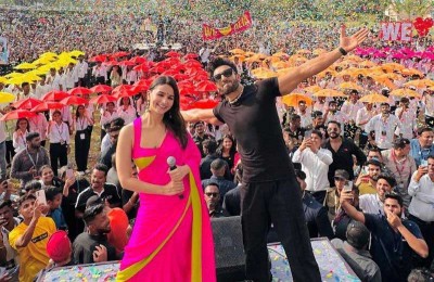 Ranveer Singh, Alia Bhatt's colourful 'Rocky Aur Rani Kii Prem Kahaani' promotions in Vadodara