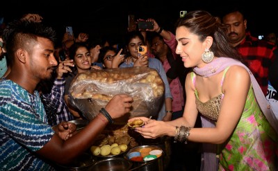 Sara Ali Khan in Kolkata for Zara Hatke Zara Bachke