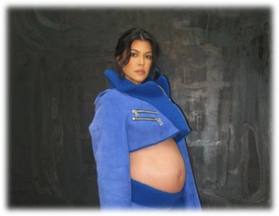 Lady in Blue: Socialite Kourtney Kardashian flaunts her baby bump in latest Instagram images, check out