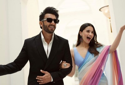 Ranveer, Alia take 'Rocky Aur Rani Kii Prem Kahaani' to Delhi