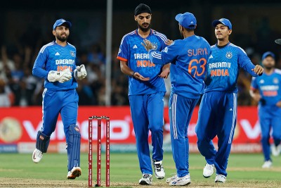 India drub Australia in final T20I to clinch series 4-1