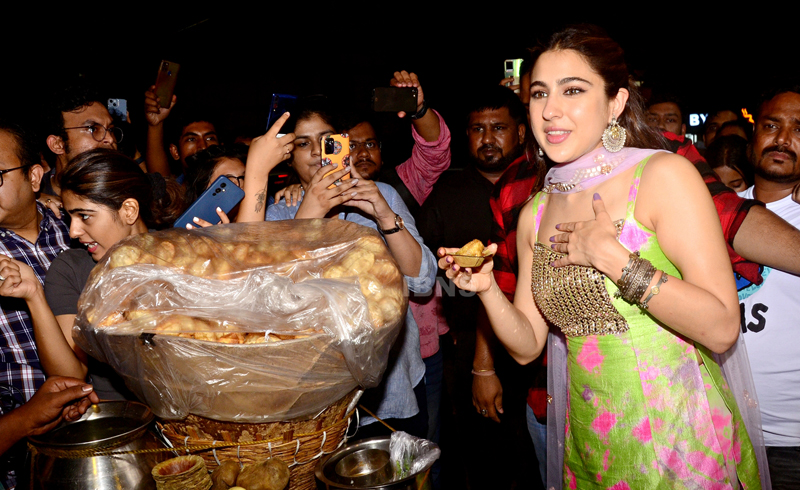 Sara Ali Khan in Kolkata for Zara Hatke Zara Bachke