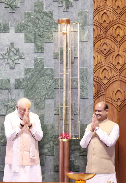 PM Modi installs 'Sengol' at new Parliament building