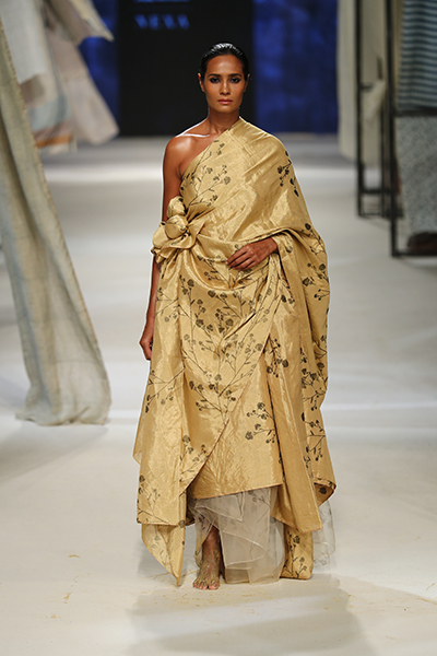 Lakme Fashion Week: Designer Anavila showcases Dabu collection