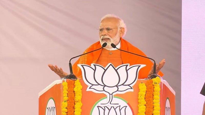 PM Modi addresses meeting in Karnataka's Bellari