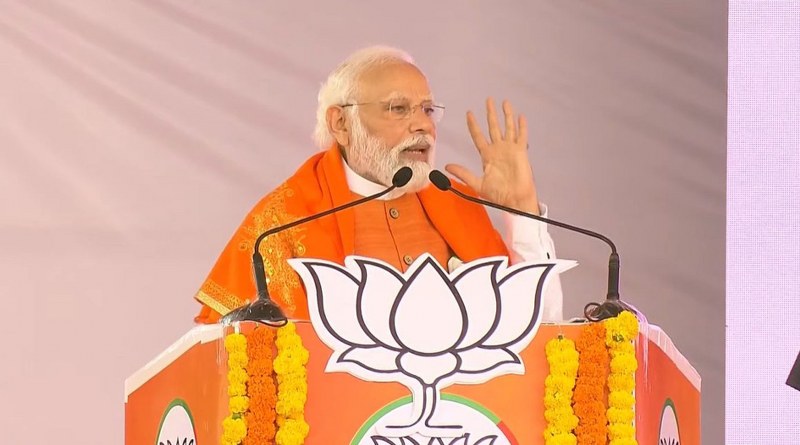 PM Modi addresses meeting in Karnataka's Bellari