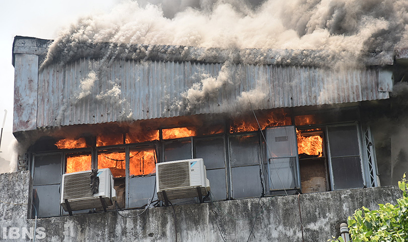 Kolkata: Fire breaks out at multi-storey building near Raj Bhavan