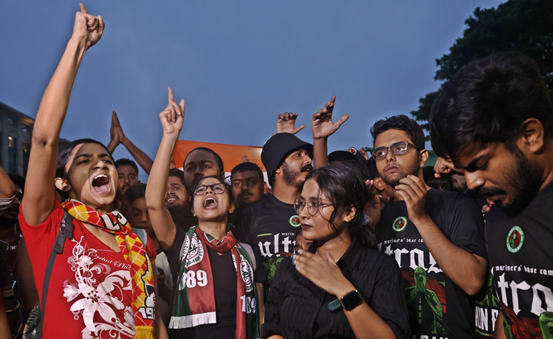 Kolkata witnesses historic protest by united football fans of sworn rivals East Bengal and Mohun Bagan against RG Kar rape-murder