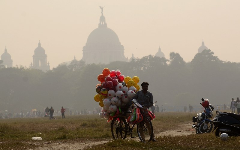 People in Kolkata welcome 2024