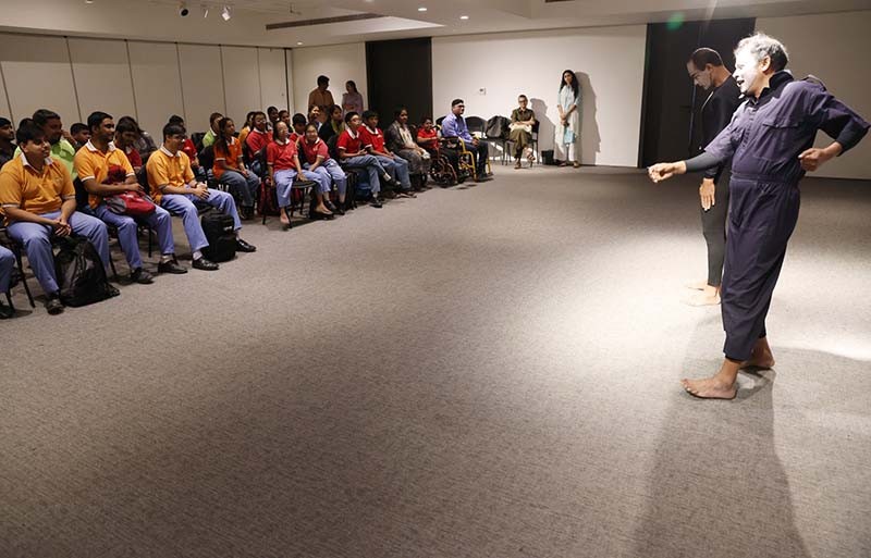 Mime artists captivate Kolkata audience on World Hearing Day