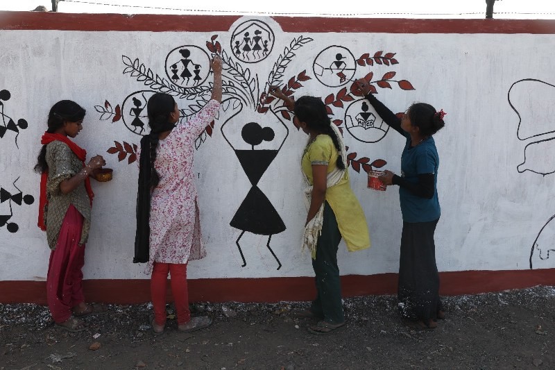 Diamonds In Dust: Girl scavengers of Indian coal mine paint hope ahead of Women’s Day