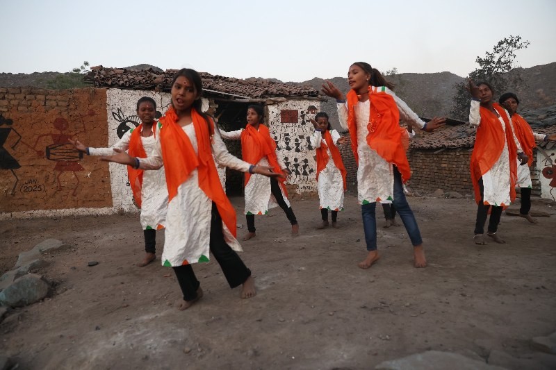 Diamonds In Dust: Girl scavengers of Indian coal mine paint hope ahead of Women’s Day