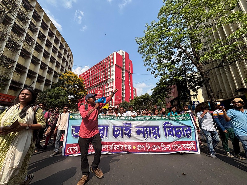 Protesting teachers demonstrate in Kolkata