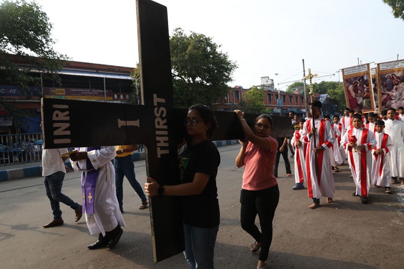 Christians celebrate Good Friday in Kolkata