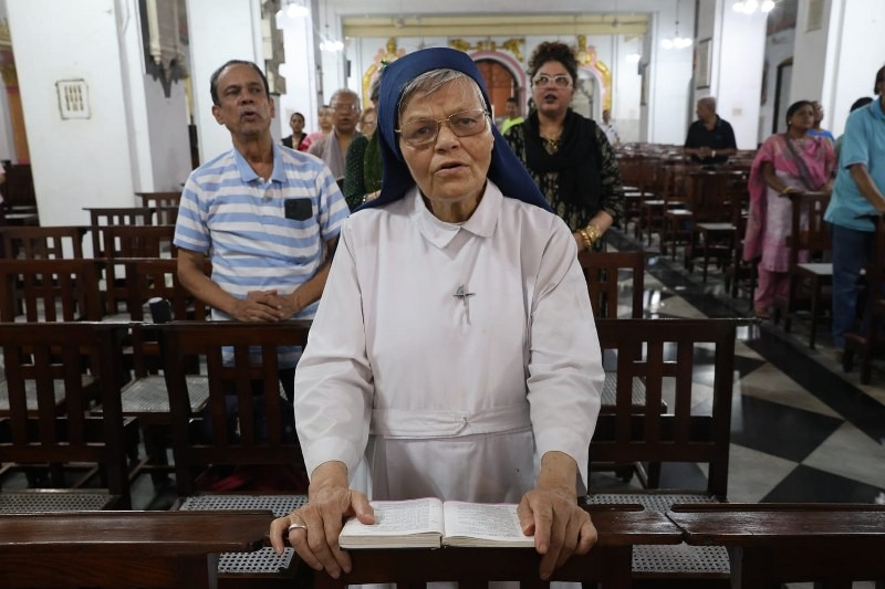 Kolkata mourns the death of Pope Francis