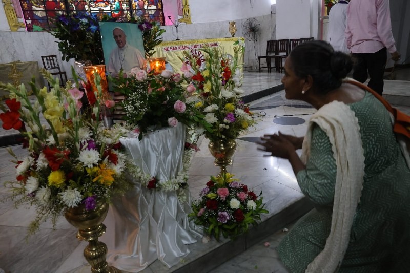 Kolkata mourns the death of Pope Francis