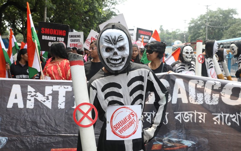 In Images: Kolkata observes anti-tobacco day
