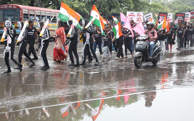 In Images: Kolkata observes anti-tobacco day