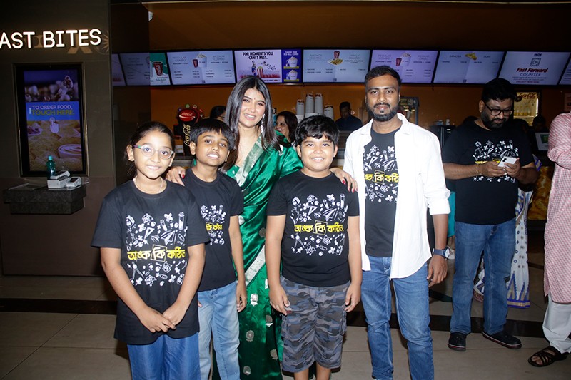 In Images: Premiere of Bengali film Onko Ki Kothin