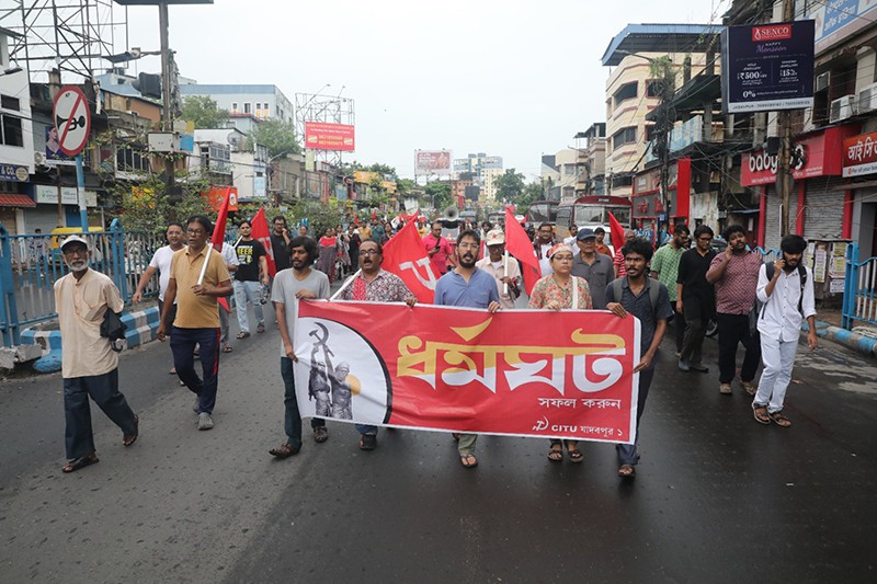 In Images: Bharat Bandh called by 10 trade unions