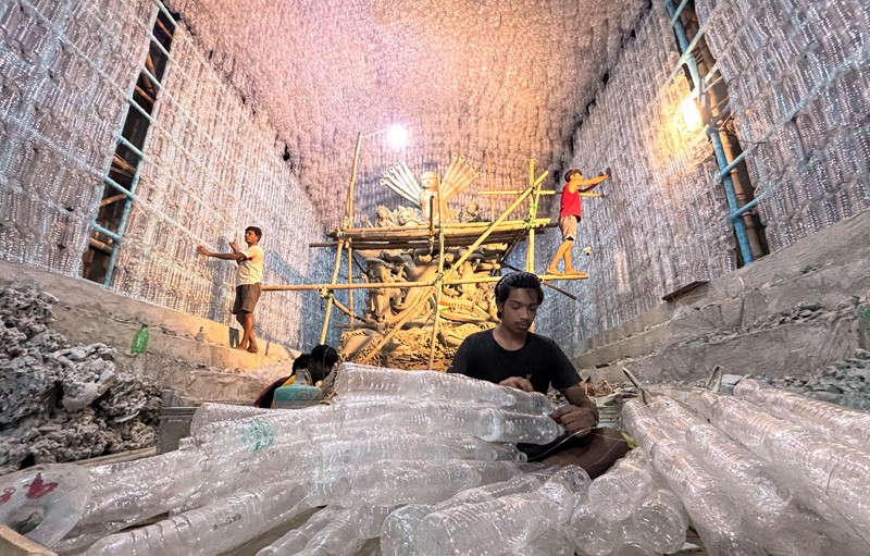 Kolkata’s Lalabagan Nabankur crafts Durga Puja Pandal with 3 lakh plastic bottles
