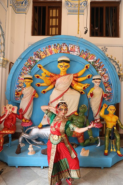 In Images: Kolkata's heritage palace Shobhabazar Rajbari hosts grand Durga vandana festival