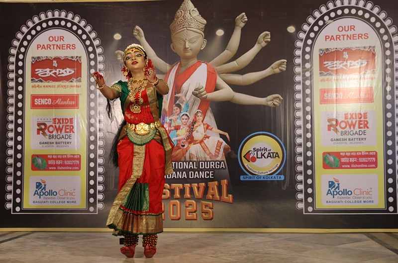 In Images: Kolkata's heritage palace Shobhabazar Rajbari hosts grand Durga vandana festival