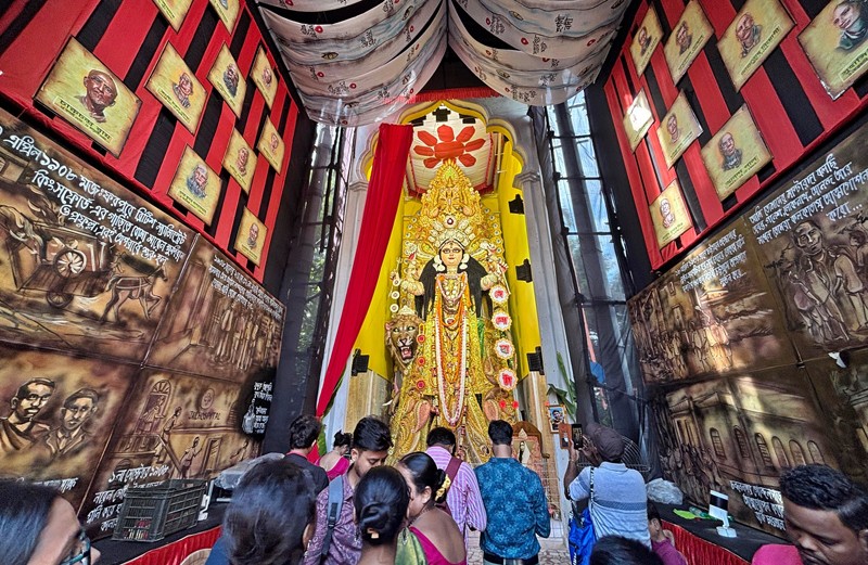 In Images: Chandannagar Celebrates Jagadhatri Puja