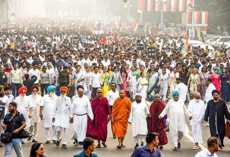 Mamata Banerjee hits streets to protest against SIR. Photo: X/@AITMC.