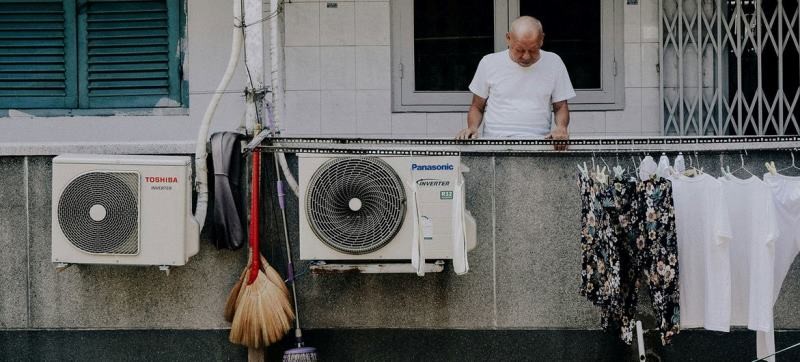 The emissions from the electricity or gasoline that powers air conditioners contributes to global warming.Photo:  Unsplash/Michu Đăng Quang