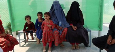 New UN report shows shelter and safety elude Afghan women returnees from Iran and Pakistan