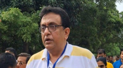 Calcutta HC dismisses medical council's order suspending TMC leader Dr. Santanu Sen