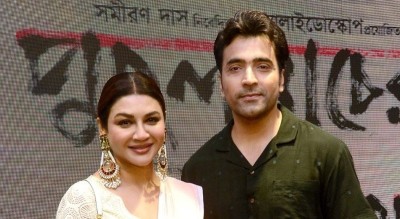 Abir Chatterjee 'proud' to feature in Putulnacher Itikatha, Jaya Ahsan says 'always wanted to work with  Suman Mukhopadhyay'