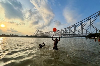 In Image: Charnock’s Kolkata turns 335 as the city’s soul shines by the Hooghly
