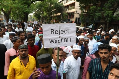 Supreme Court stays contentious provisions in Waqf Amendment Act that sparked widespread protests