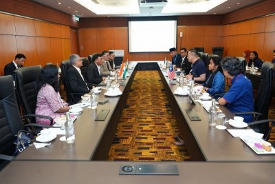 Mansukh Mandaviya strengthens global partnership, holds bilateral meetings with Uganda, Malaysia and PERKESO Leadership