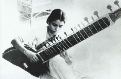 Mandala Arts and India Development Service in Chicago presents '6-A Akash Ganga' film screening: Story of musician Annapurna Devi