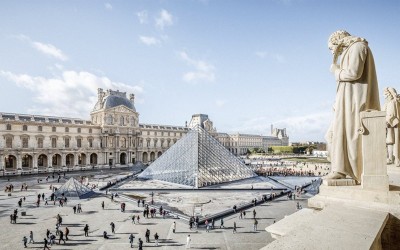 France’s Justice Minister admits security lapses led to Louvre robbery