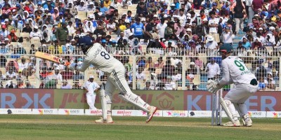 No Gill, no win: South Africa stun India by 30 runs in low-scoring Kolkata clash