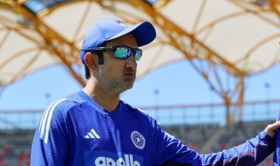 'Sack Gambhir' trends as South Africa leave India in turmoil in Guwahati